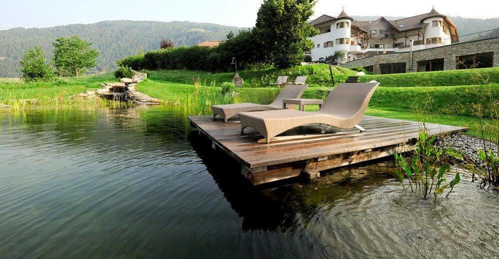 Taubers Bio Vitalhotel Chienes Exterior foto